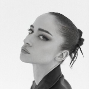 Eva Mores